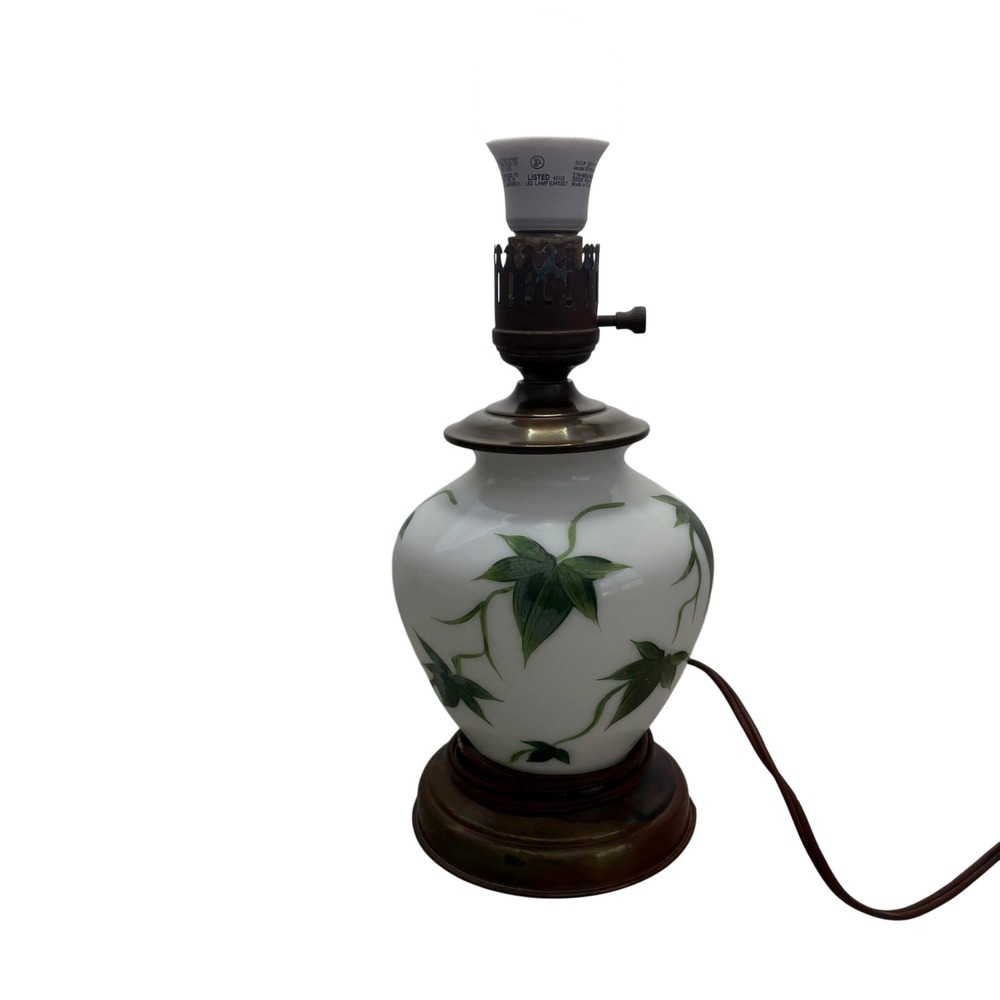 VTG Milk‎ Glass Table Lamp Hand Painted Green Ivy Leaf Brass Base Accent Light